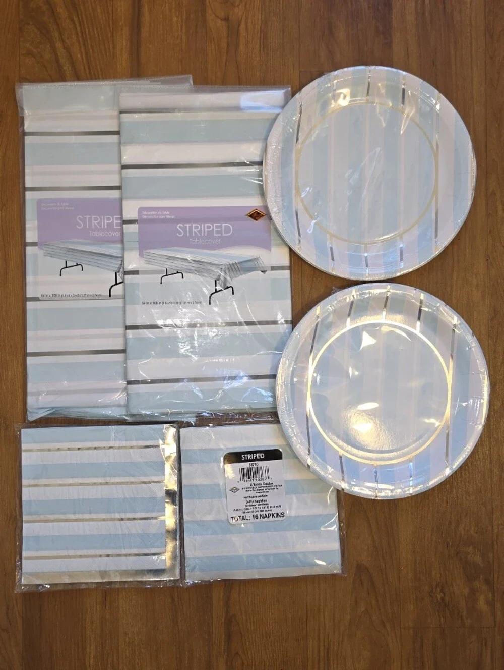 Light Blue, White And Silver Table Ware Set